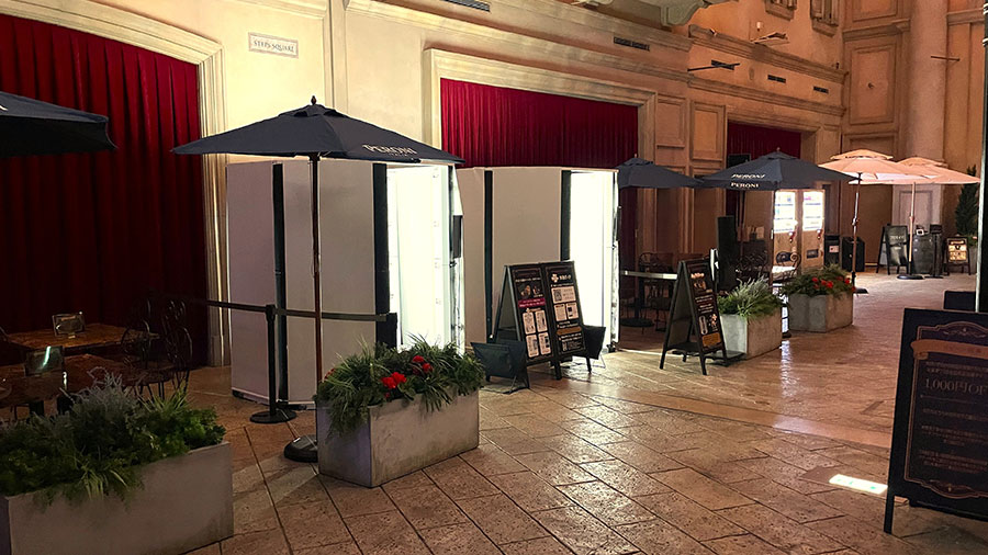 Image of the "My Avatar 3D" equipment installed inside "Immersive Fort Tokyo"